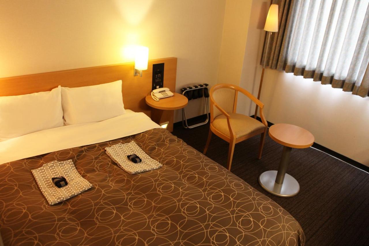 Hotel Ohta Ozu  Buitenkant foto