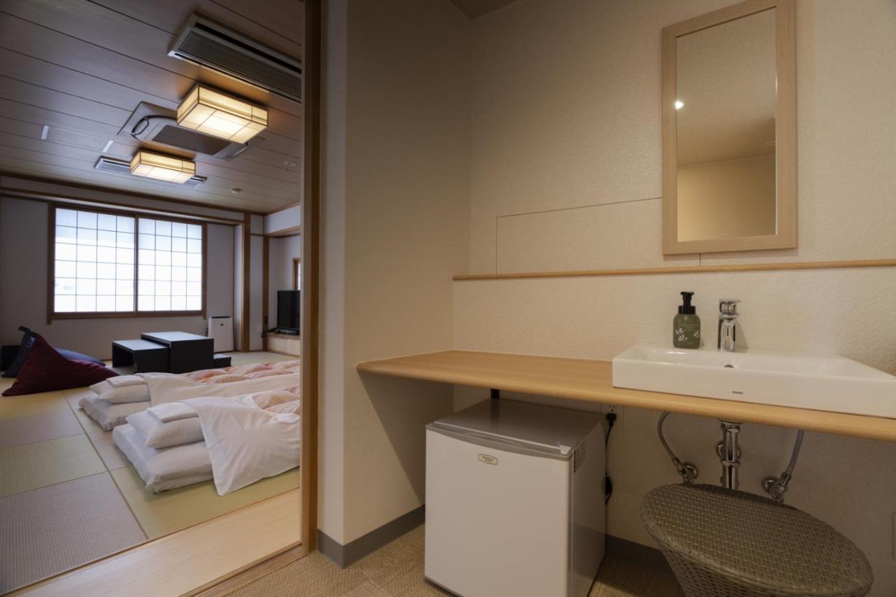 Hotel Ohta Ozu  Buitenkant foto