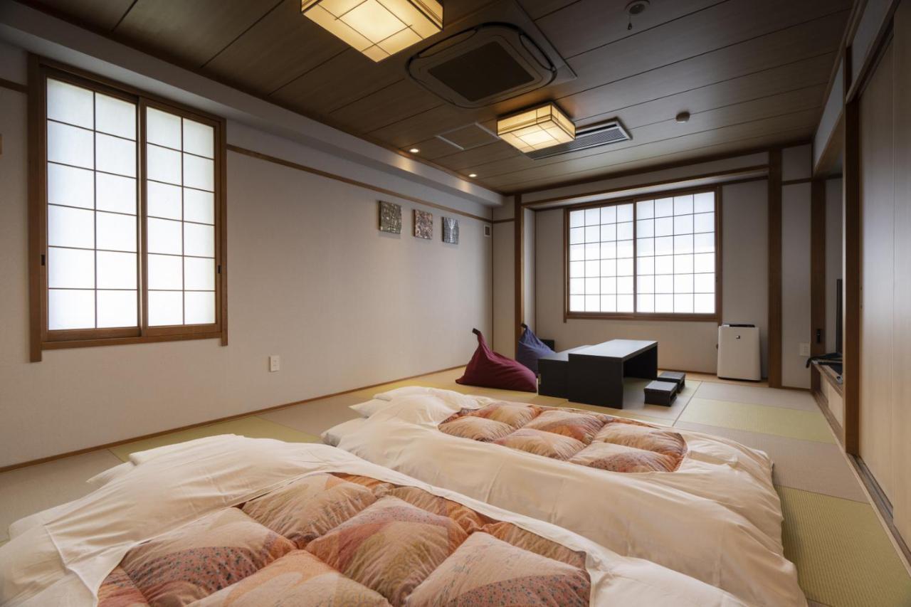 Hotel Ohta Ozu  Buitenkant foto